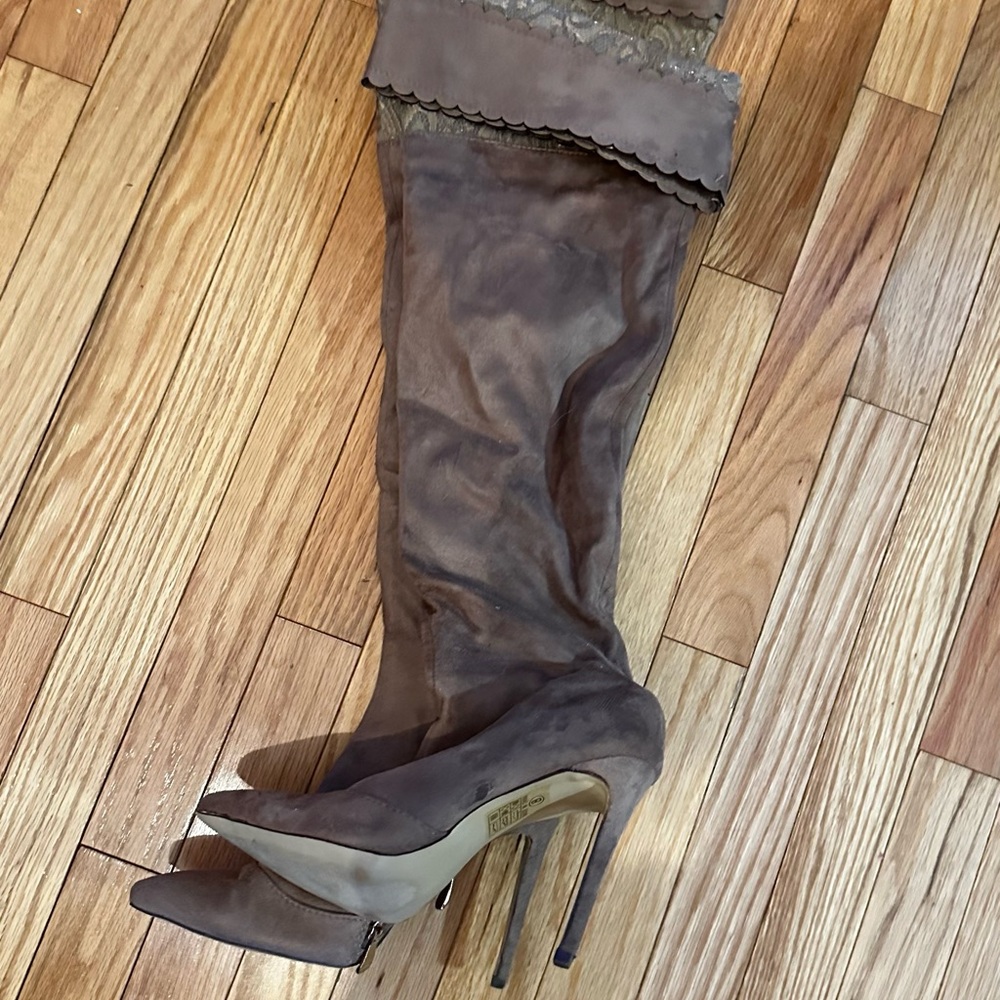 Elegant Brown Over-the-Knee Boots